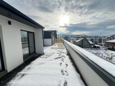 Apartament Tractorul 76mp Terasa 60mp