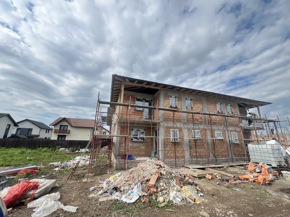Casa-Duplex-129mp-Utili-250mp-Curte-Izvor-Tarlungeni