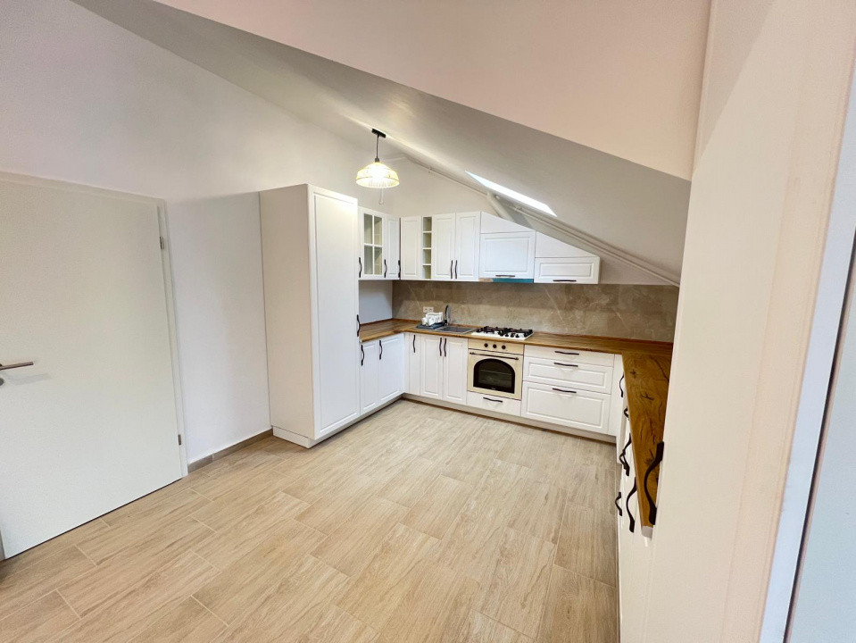 Apartament - 3 Camere -  62mp - Decomandat - Terasa - Parcare - Sanpetru -Brasov