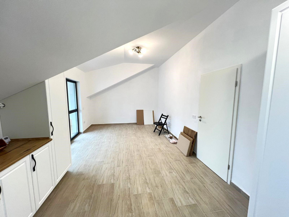 Apartament - 3 Camere -  62mp - Decomandat - Terasa - Parcare - Sanpetru -Brasov