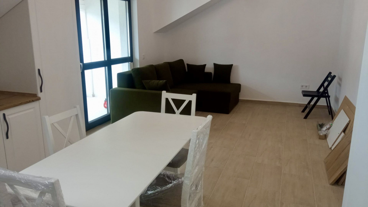 Apartament - 3 Camere -  62mp - Decomandat - Terasa - Parcare - Sanpetru -Brasov