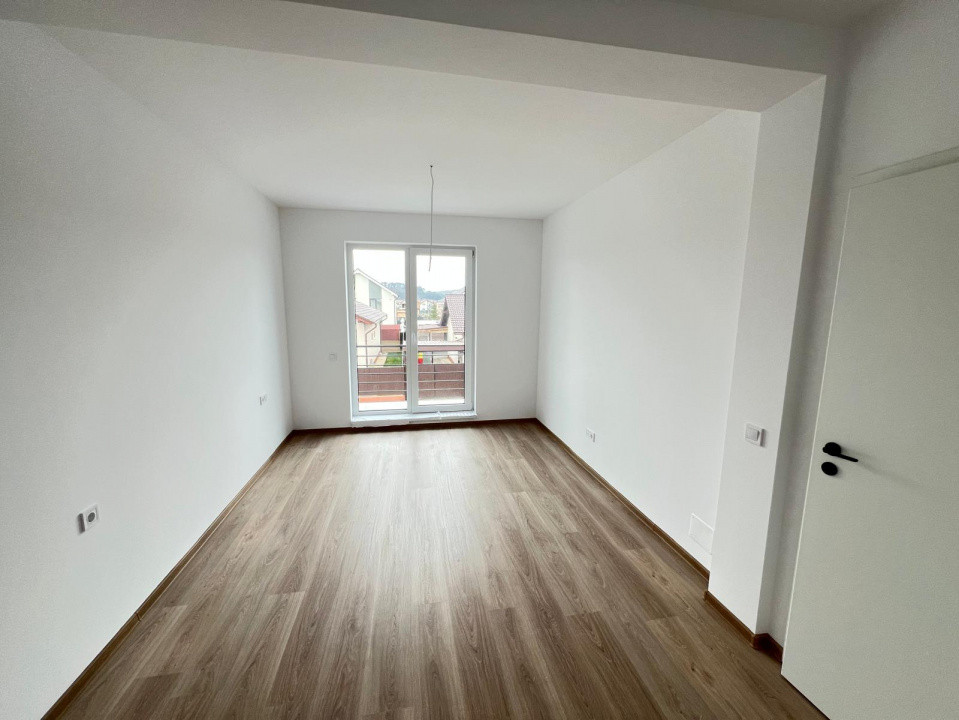 Casa - Duplex - 4 camere - 115mp - Curte 300mp - Utilitati - Sanpetru