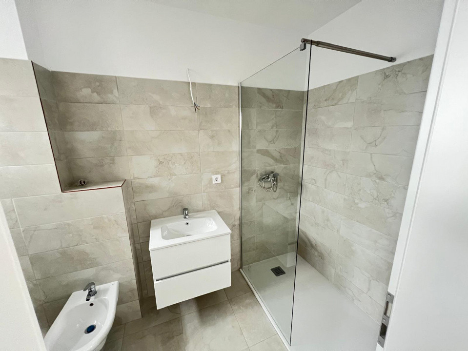 Casa - Duplex - 4 camere - 115mp - Curte 300mp - Utilitati - Sanpetru