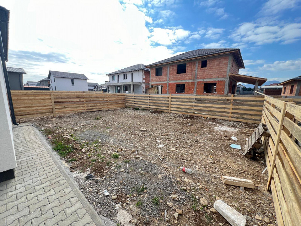 Casa-Duplex-4 camere-2 bai-140mp-Teren 250mp-Izvor-Tarlungeni