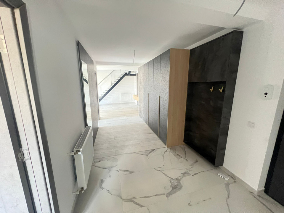 Apartament-4 Camere-Decomandat-Mobilat-Utilat-Parcare-etaj 1-Izvor-Tarlungeni