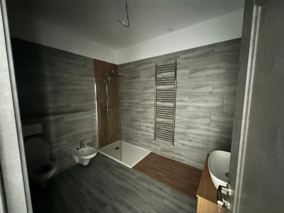 Apartament-3 Camere-Mobilat-Parcare-Parter-Izvor-Tarlungeni