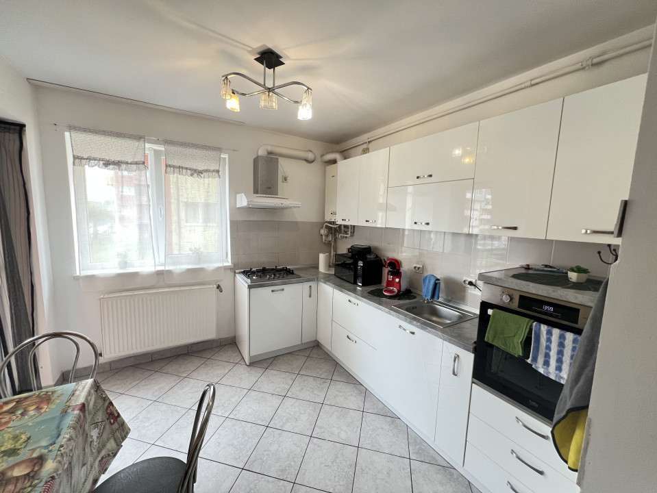 2 Decomandate-Etaj 1-60mp-Utili-Balcon-Parcare-Mobilat-Utilat-Subcetate