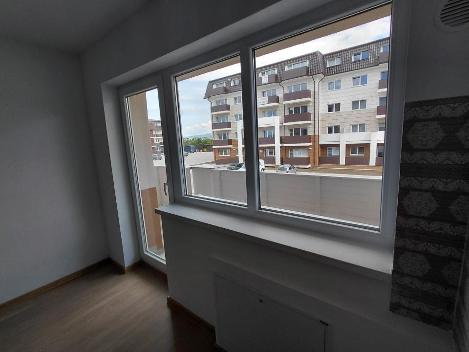 Apartament-2 camere-Studio-50mp-Utili-Etaj 1-Parcare-Balcon-Sanpetru
