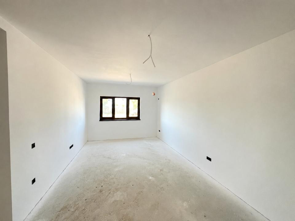 Apartament-3-Camere-Decomandat-73mp-Utili-Balcon-5mp-Parcare-Sanpetru-Residence