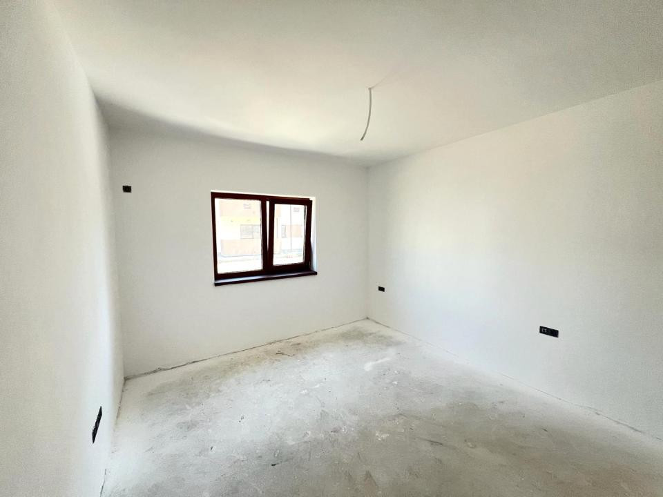 Apartament-3-Camere-Decomandat-73mp-Utili-Balcon-5mp-Parcare-Sanpetru-Residence
