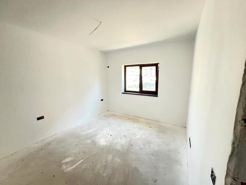 Apartament-3-Camere-Decomandat-73mp-Utili-Balcon-5mp-Parcare-Sanpetru-Residence