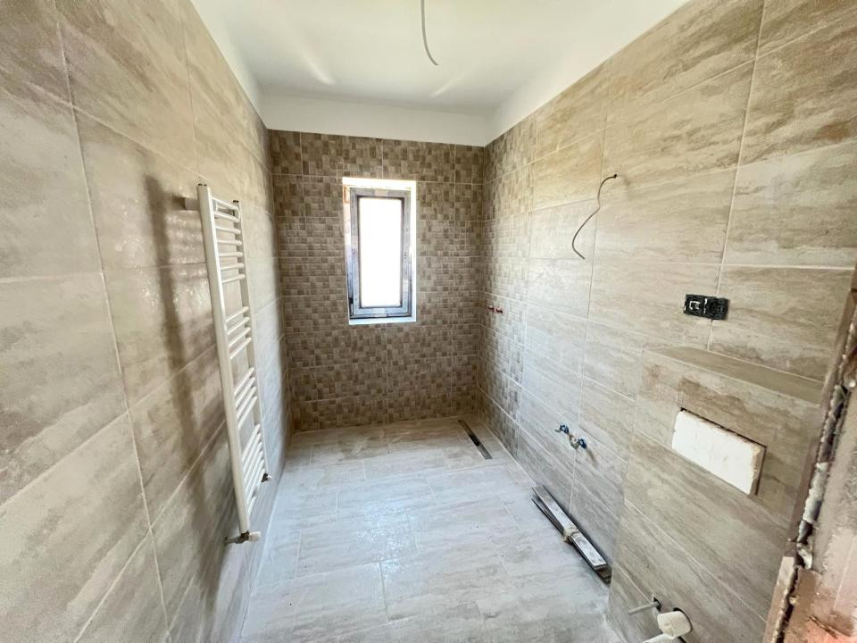 Apartament-3-Camere-Decomandat-73mp-Utili-Balcon-5mp-Parcare-Sanpetru-Residence