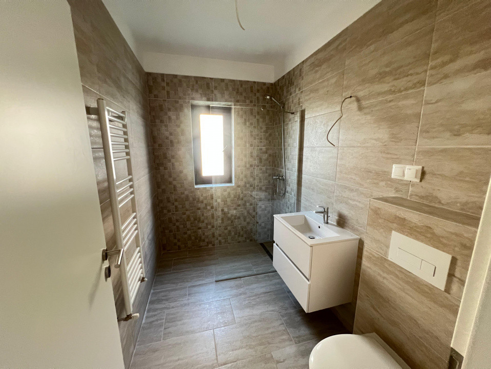 Apartament-3-Camere-Decomandat-73mp-Utili-Balcon-5mp-Parcare-Sanpetru-Residence