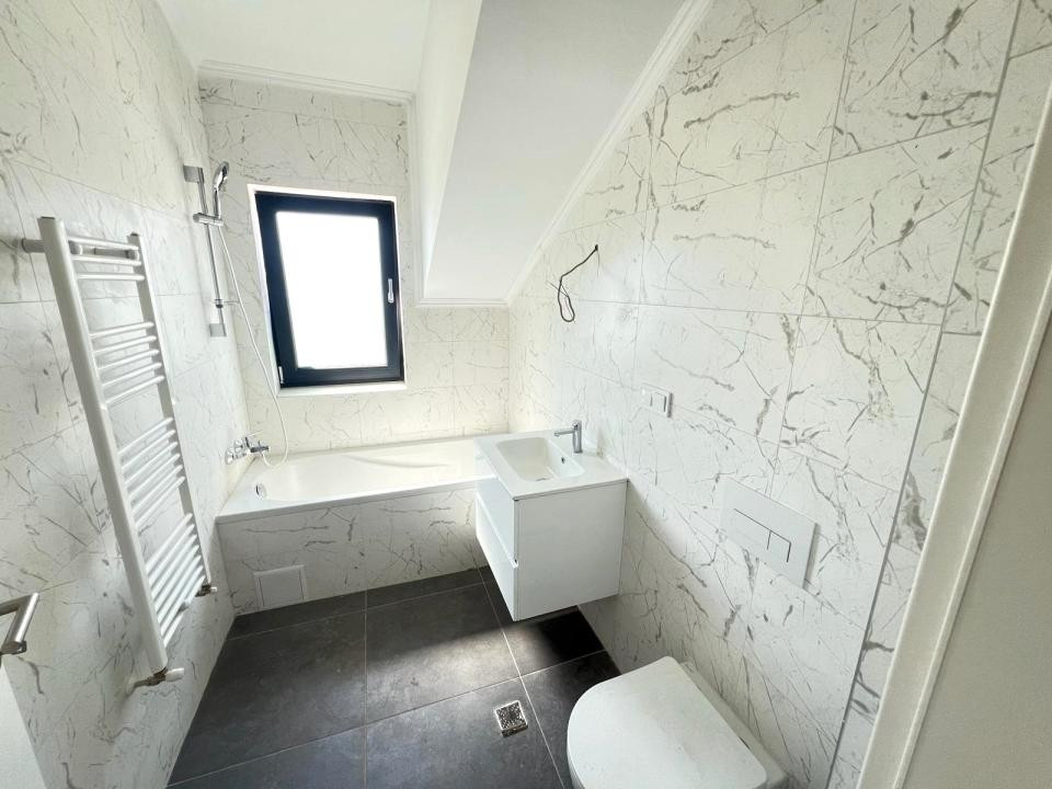 Apartament-3-Camere-62mp-Utili-Balcon-6mp-Parcare-Sanpetru-Roca-Village