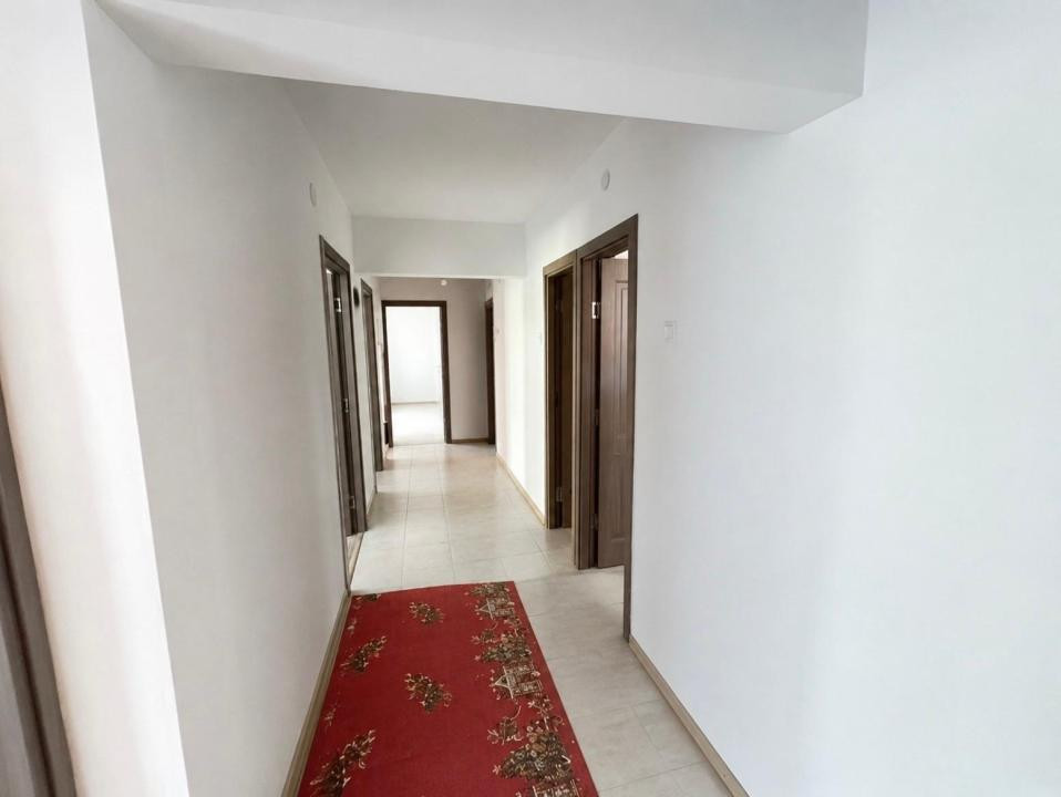 REZERVAT-Apartament-3-Camere-Decomandat-Racadau-Renovat-73mp-Lift