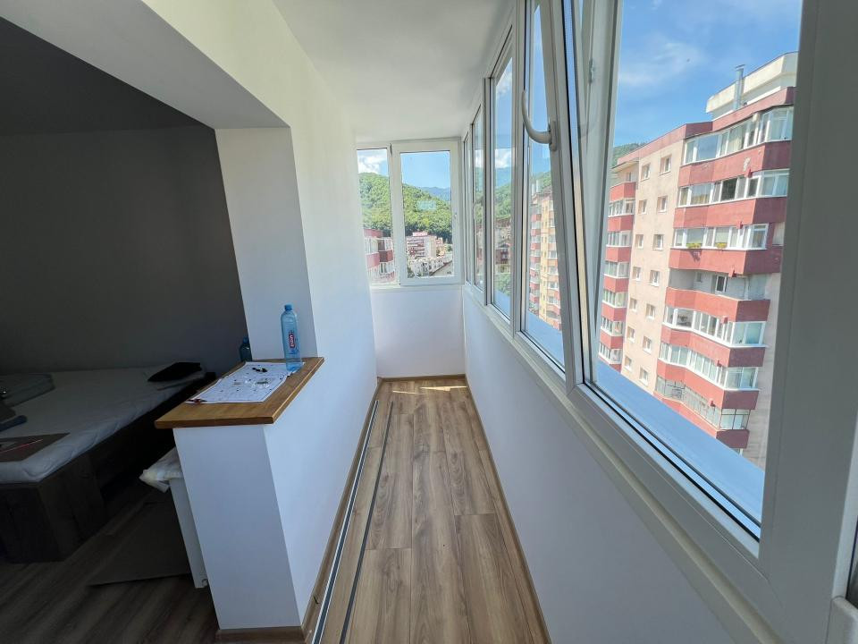 REZERVAT-Apartament-3-Camere-Decomandat-Racadau-Renovat-73mp-Lift