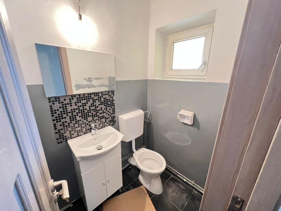REZERVAT-Apartament-3-Camere-Decomandat-Racadau-Renovat-73mp-Lift