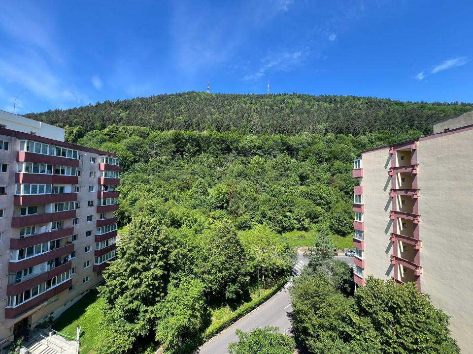 REZERVAT-Apartament-3-Camere-Decomandat-Racadau-Renovat-73mp-Lift