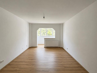 REZERVAT-Apartament-3-Camere-Decomandat-Racadau-Renovat-73mp-Lift