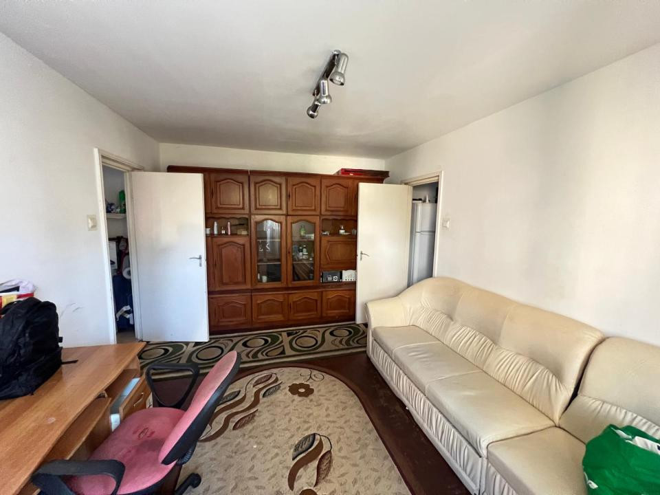 Apartament-2-Camere-Semidecomandat-Etaj 2-Centrala-Termica-Florilor-Brasov