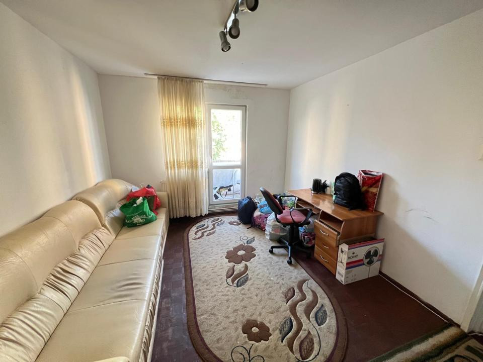 Apartament-2-Camere-Semidecomandat-Etaj 2-Centrala-Termica-Florilor-Brasov