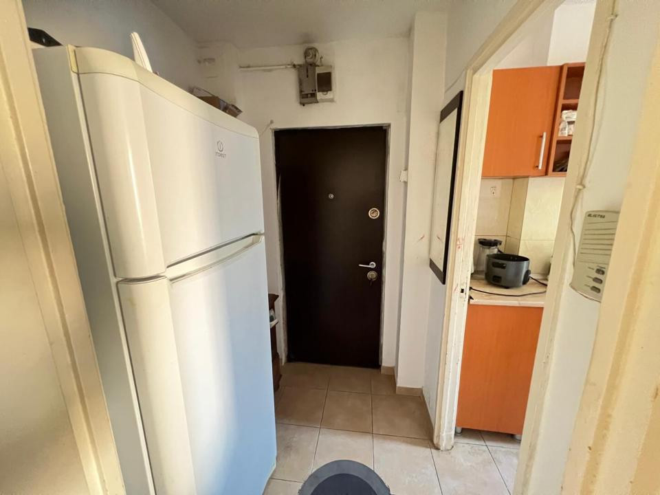 Apartament-2-Camere-Semidecomandat-Etaj 2-Centrala-Termica-Florilor-Brasov
