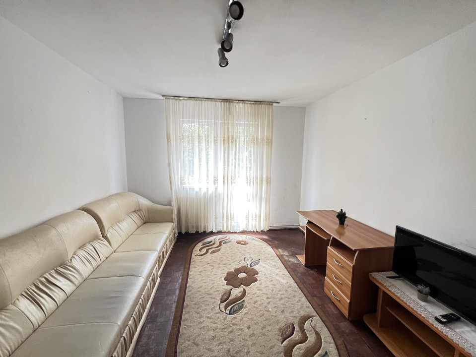 Apartament-2-Camere-Semidecomandat-Etaj 2-Centrala-Termica-Florilor-Brasov