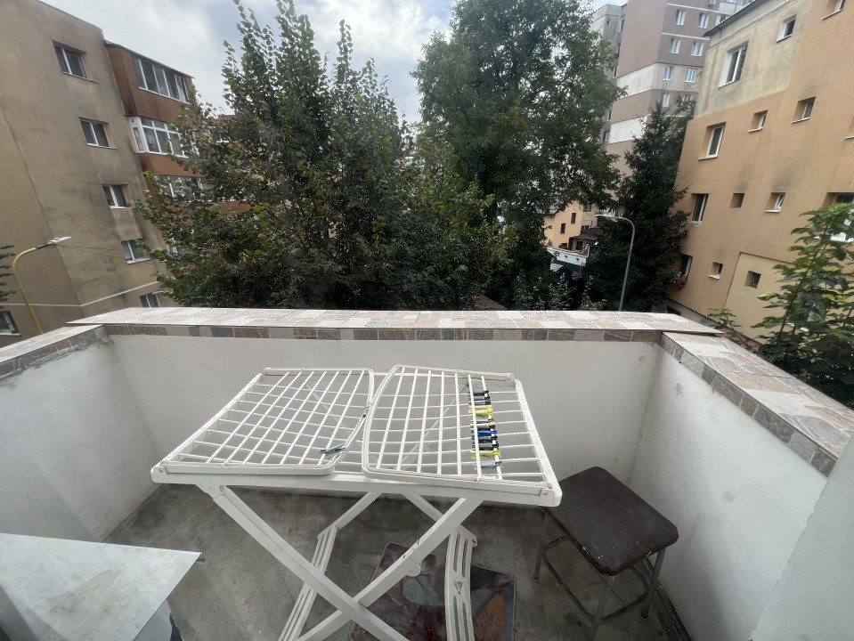 Apartament-2-Camere-Semidecomandat-Etaj 2-Centrala-Termica-Florilor-Brasov