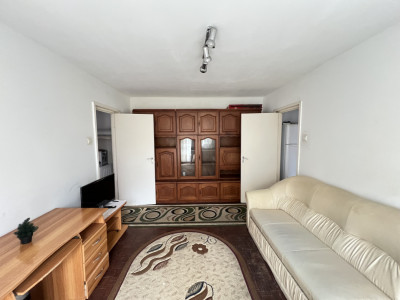 Apartament-2-Camere-Semidecomandat-Etaj 2-Centrala-Termica-Florilor-Brasov