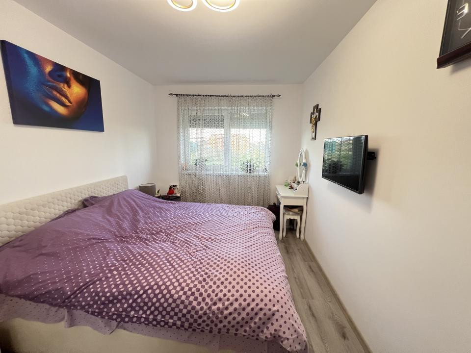 Apartament-2-Camere-Decomandat-Mobilat-Utilat-Parcare-Incalzire-Pardoseala