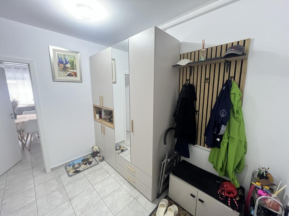 Apartament-2-Camere-Decomandat-Mobilat-Utilat-Parcare-Incalzire-Pardoseala