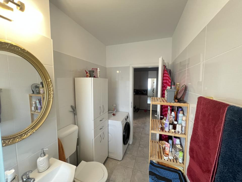 Apartament-2-Camere-Decomandat-Mobilat-Utilat-Parcare-Incalzire-Pardoseala
