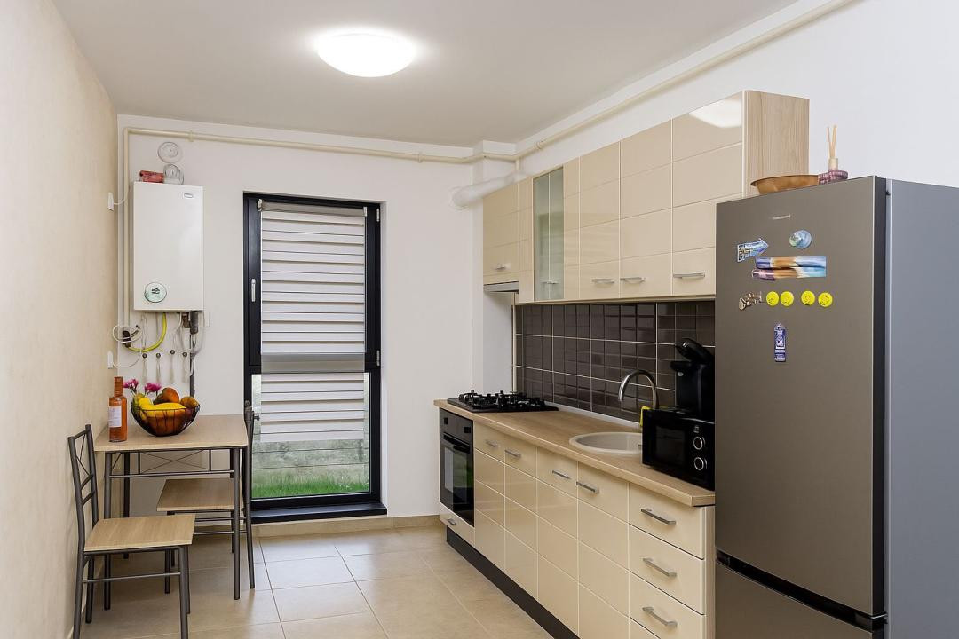 Apartament-2-Camere-Decomandat-Mobilat-Utilat-Curte-Proprie-Parcare