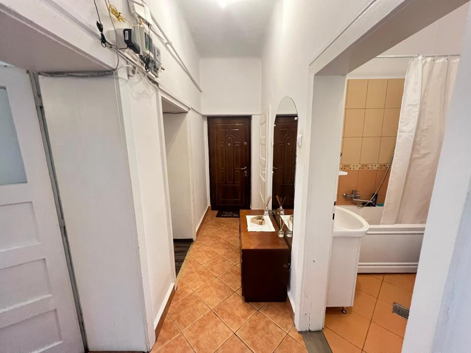 Apartament-2camere-decomandat -mobilat-utilat-centru-civic 