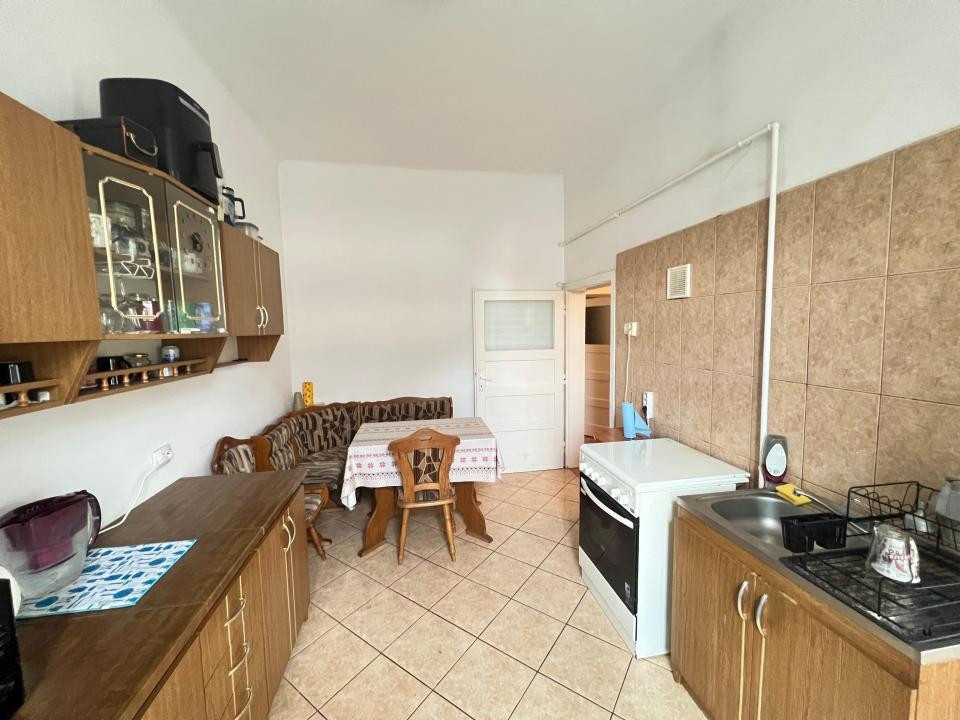 Apartament-2camere-decomandat -mobilat-utilat-centru-civic 