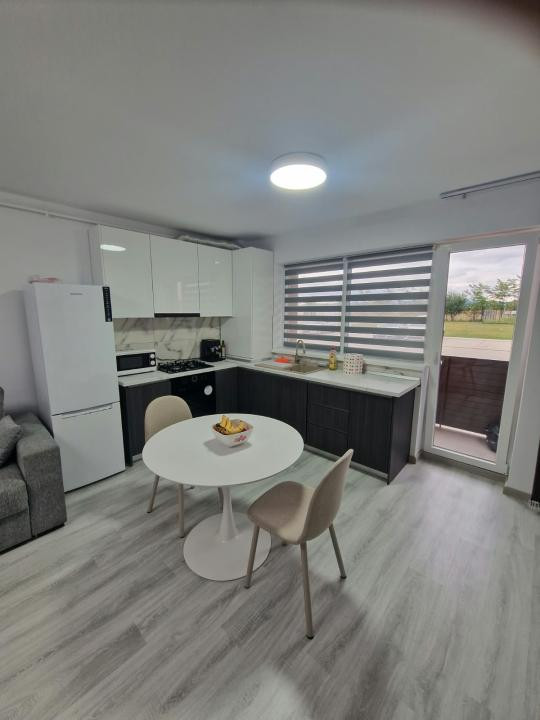 De-Inchiriat-Apartament-Tip-Studio-2-Camere-2-Balcoane-Parcare-Mobilat-Utilat