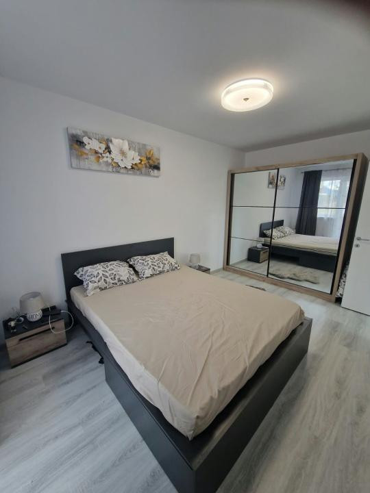 De-Inchiriat-Apartament-Tip-Studio-2-Camere-2-Balcoane-Parcare-Mobilat-Utilat
