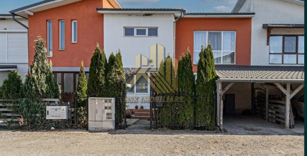 Casa 4 camere Tarlungeni