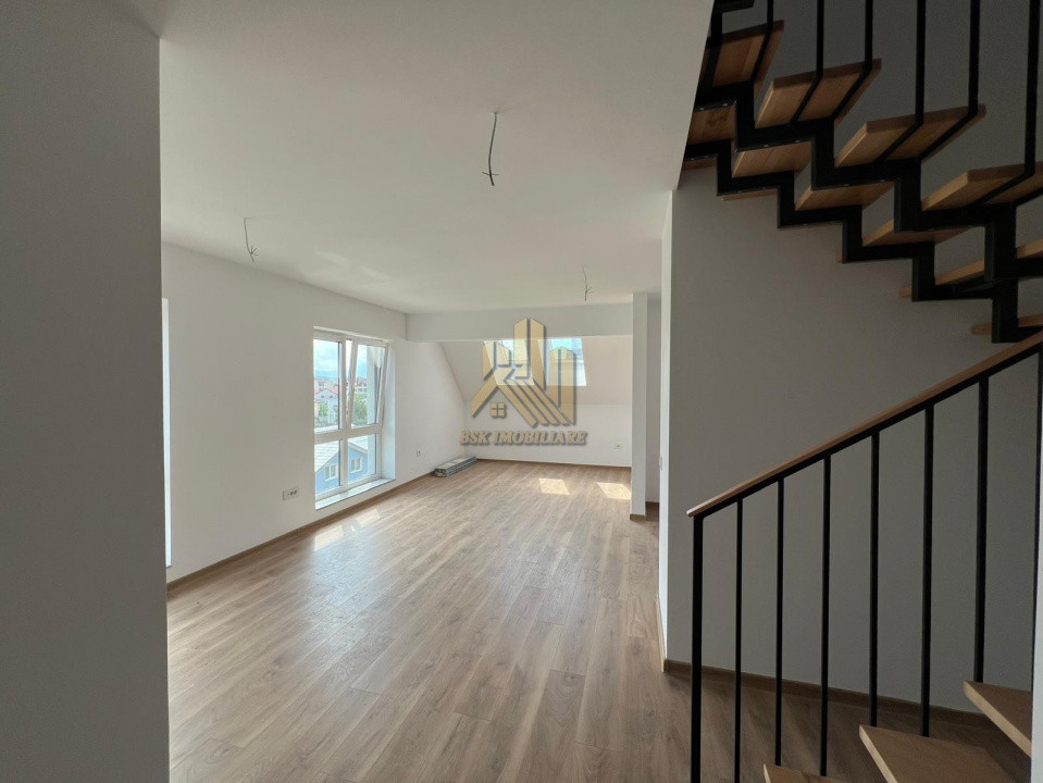 PENTHOUSE 4 CAMERE TRACTORUL COMISION 0