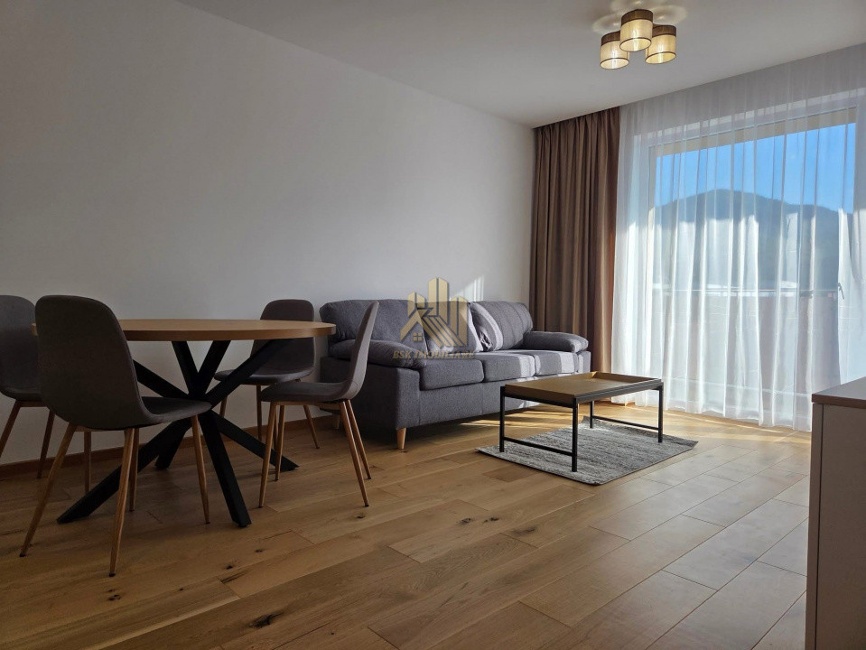 Apartament 3 camere 2 bai Urban Plaza