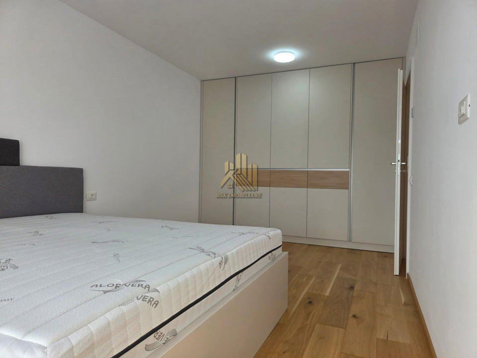 Apartament 3 camere 2 bai Urban Plaza