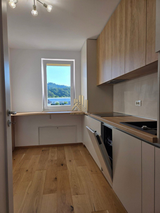 Apartament 3 camere 2 bai Urban Plaza