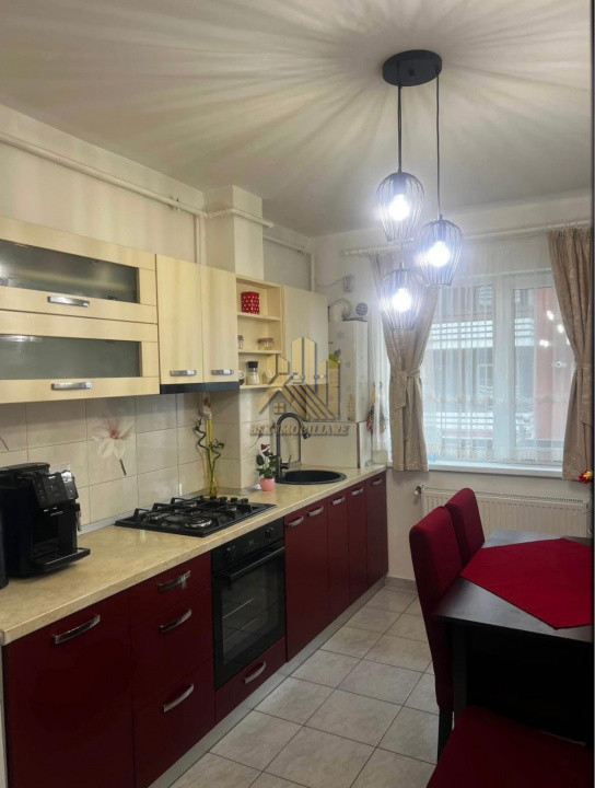 Apartament 2 camere decomandat, 54 mp + 2 balcoane, etaj 1