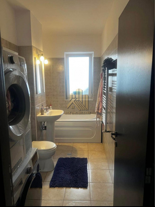 Apartament 2 camere decomandat, 54 mp + 2 balcoane, etaj 1