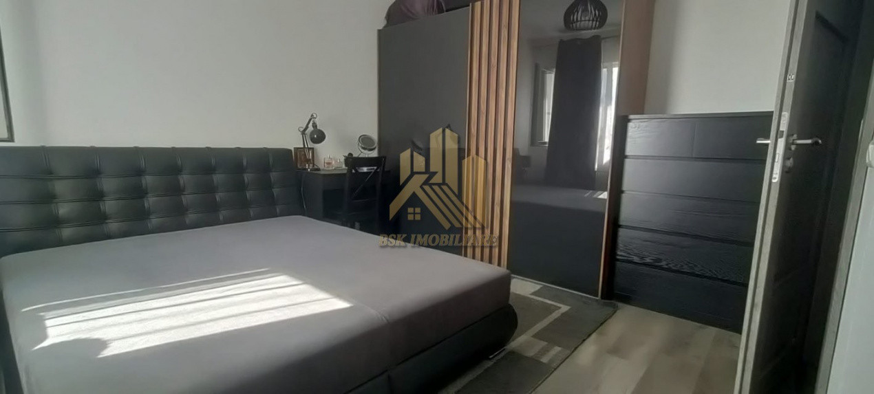 Apartament 3 camere Vanzare