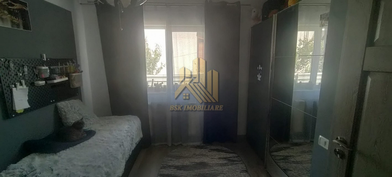 Apartament 3 camere Vanzare