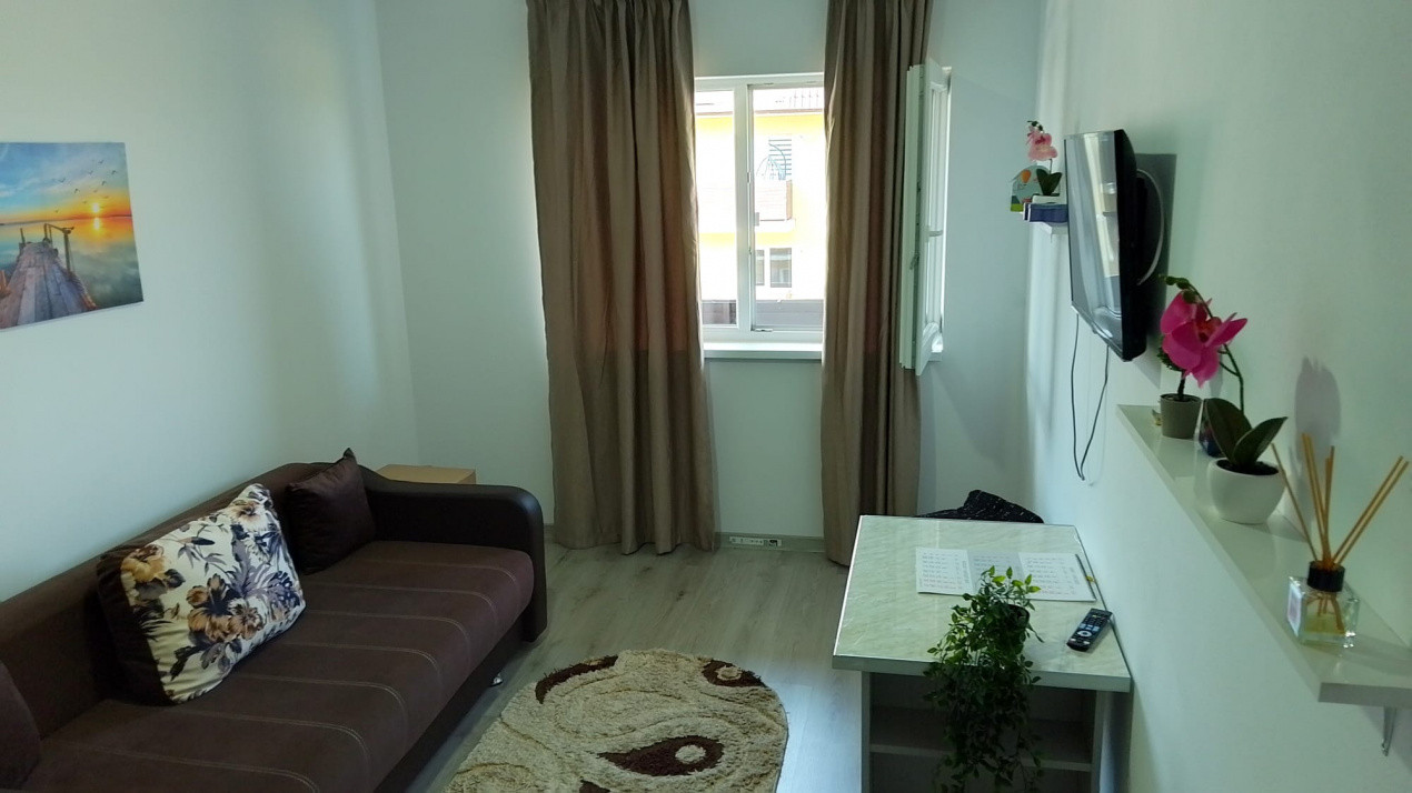 Studio de inchiriat