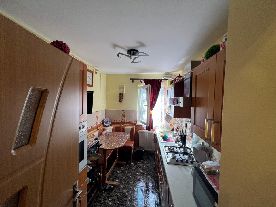 Apartament 3 camere Tractorul