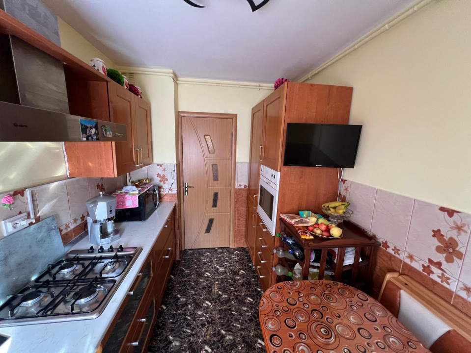 Apartament 3 camere Tractorul