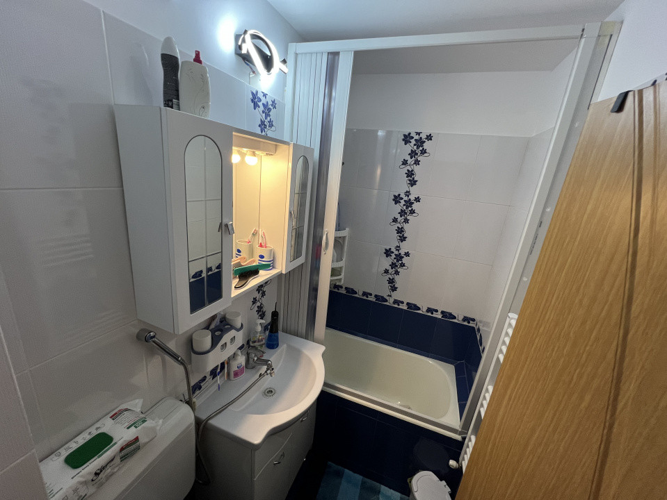 Apartament 3 camere Tractorul